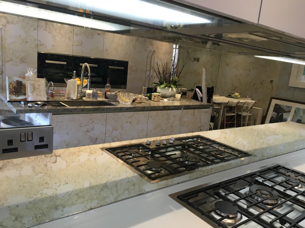 Mirror glass splashback in Thame luxury kitchen